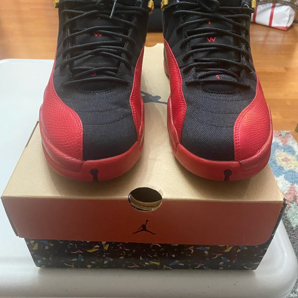 Air Jordan 12 Retro Low SE Black/Varsity Red